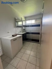 "La Chaume" Maison 2 chambres 5 personnes ou 3 chambres de 6 à 8 personnes - Image 4
