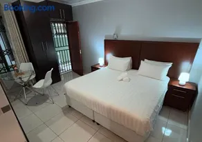 Khami Guesthouse - Image 2