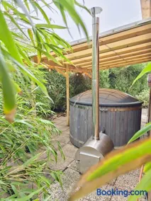 Cozychalet met prive Hot tub - Image 2