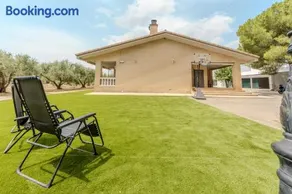 Masia Els Pins d'Olivers Reus - Image 1