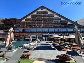 Studio Alpine Haven with Pool and Terrace Hotel L'Étrier Access - Image 3