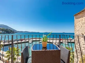 Villa Ana Apartments - Image 2