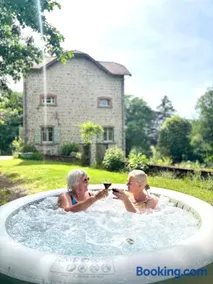 Bon Chez Nous - Image 3