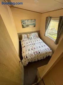 3 Bedroom Static Caravan Haven Orchard Holiday Village - Image 3