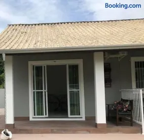 Bombinhas Brasil Residence Tourist Home no Centro de Bombinhas - Image 4