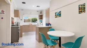 Werribee DGH Accommodation - Image 1