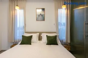 Secondfloor- Luxurious Modern Suite in the Golan Heights - Image 2