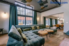 vila FABRIKA - Image 1