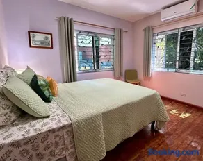 The Blue Orchid B&B - Image 4