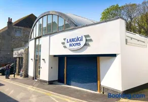 Largigi Rooms centre of Lyme Regis Close to the Beach and Town Centre - Image 1