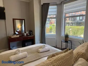 All Seasons Guesthouse - Image 2