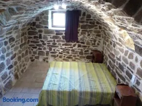 Detached holiday home in Chassiers with pool - Image 3