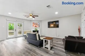 Your Serene Escape in Schertz San Antonio and NB - Image 2