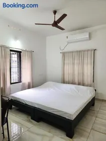 Olive Homestay 1bhk Diamond Ernakulam - Image 5