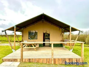 Little Pig Glamping - Image 2