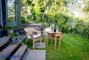 GoldenValley Shepherd's Hut - Image 5