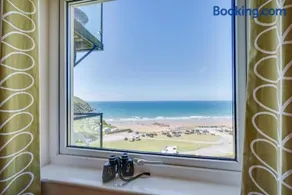 Flat 28 Clifton Court - Image 3