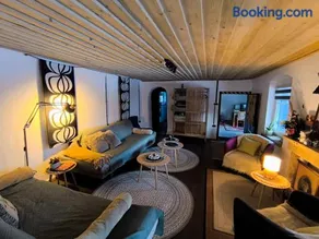 Blue Forest Retreat - Image 2