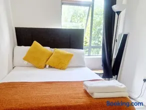 Contemporary 2 bedroom apartment in limerick city - Image 3