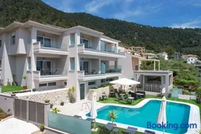 FINIKAS LUXURY SUITES Thassos Golden Beach - Image 2