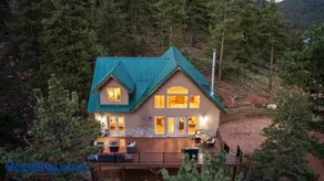 Mountain View Retreat- Private Hot Tub & Views - Image 3