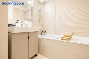 The UP - Private Spa - Image 4
