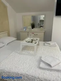 Apartmani Karach - Image 2