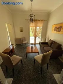 Beach House in Nea Peramos - Image 1