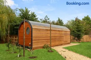 Laburnum Farm Estate - Image 2