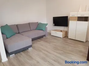 Narutowicza Modern Apartment - Image 3