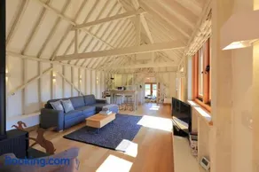 The Cowshed, Tunbridge Wells - Image 2