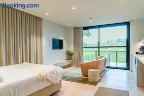 Beresford Estate - Image 1