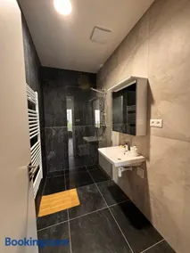 Apartmán v komplexu Meridiem - Image 4