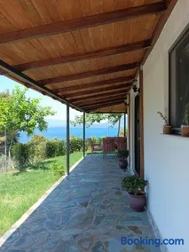 Thalantheia House - Image 1