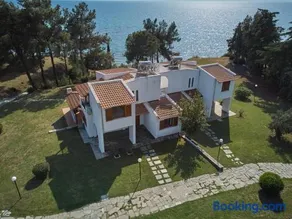 Summerday Villa Private Beach - Image 1
