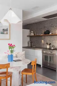 Cozy Traditional Dutch City Apartment close to Amsterdam & Tulips - Image 1