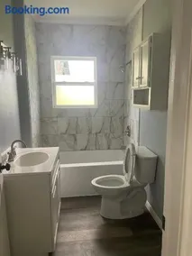Greenville Farmhouse Retreat 2 Bedroom Country Stay with AC - Image 3