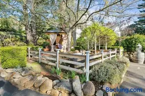 Farmhouse Suite: a wine country escape! - Image 3