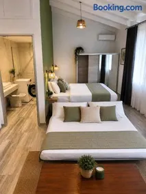 Bianco Boutique - Image 1