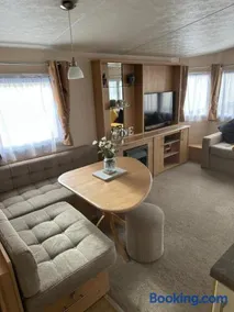 Phoenix caravan hire, Trecco bay - Image 1