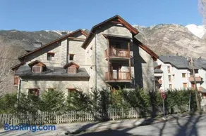 Duplex con vistas en Benasque - Image 1