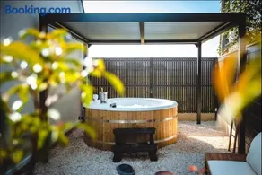 Maisonnette avec jardin & jacuzzi proche gare - Image 4