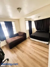 Van Nuys Homes for the Soul - Image 3