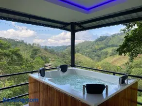 Cabaña en Norcasia con Jacuzzi sin calefacción, piscina agua de manantial y opción de atracciones extremas Paraíso Xtreme - Image 5
