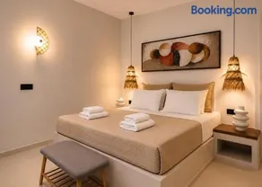 Marathopolis Suites 2 - Image 1