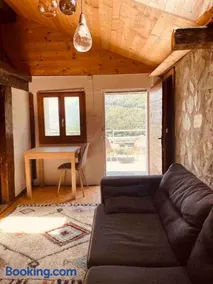 Alpine Bliss - Cozy Chalet with Panoramic Views - Image 3