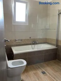 Tasos Cozy Apartment 2nd Floor - Image 5