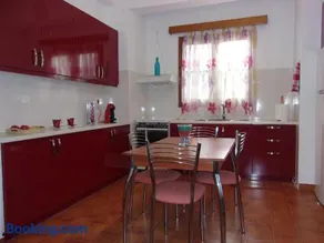 FAMILY HOUSE NEAR THE BEACH DREPANO-NAFPLIo - Image 2