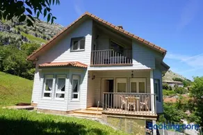 Villa Pereza - Image 1