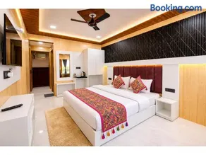 Sangeeta Prime Stay Nainital - Comfortable Rooms , Restaurant & Convenient Parking - Image 2